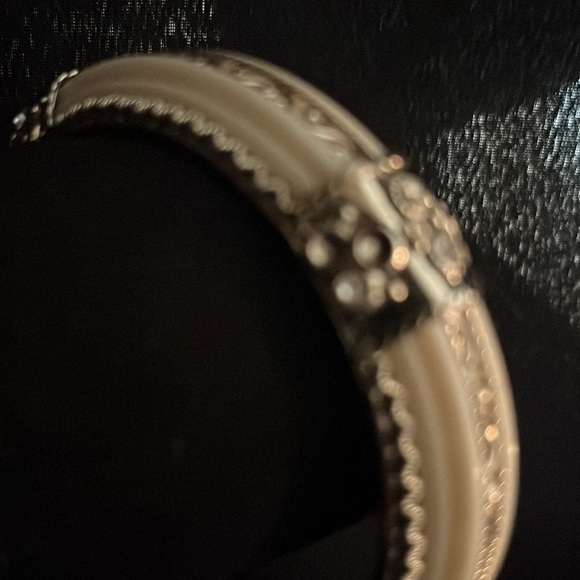 5 stackable Bangle Bracelets - Picture 6 of 6